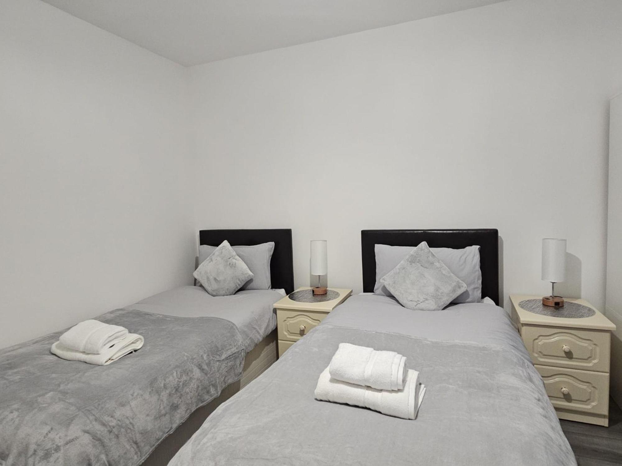 Regina Apartment In Φορτ Γουίλιαμ Εξωτερικό φωτογραφία